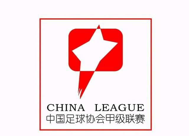 波兰中场泽林斯基目前效力于那不勒斯，他的合同将在明夏到期。